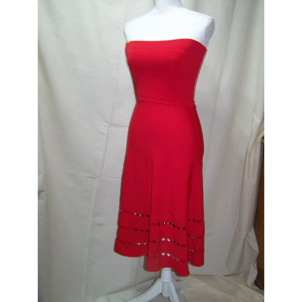 OHNE TITEL Dress Holiday Red Party Cocktail Sleeveless Small Cutout
